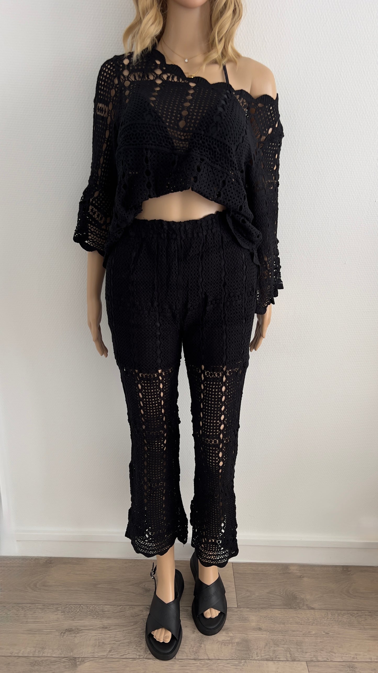 Ensemble “Santorini” – Total Look Crochet Noir
